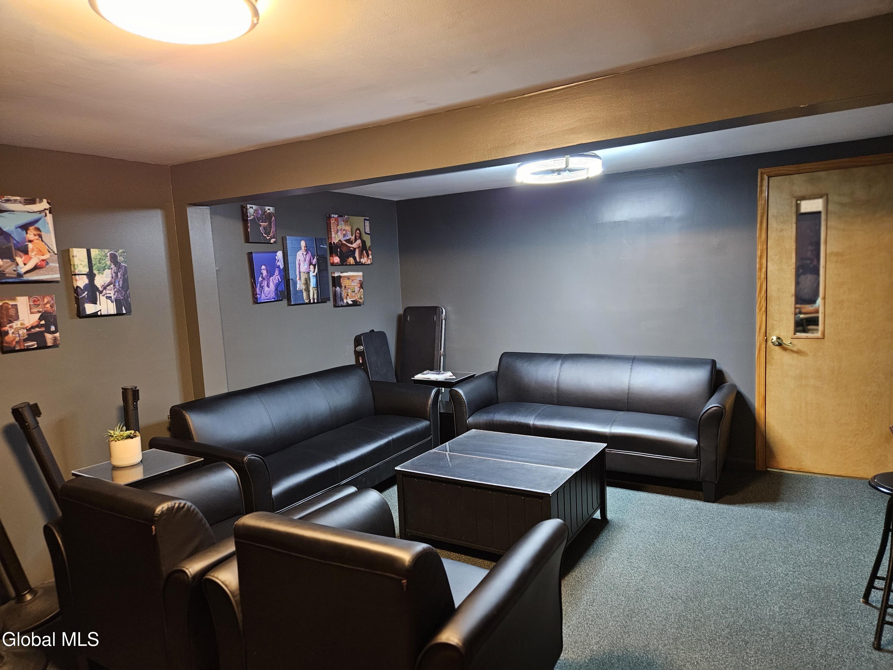 42 Woodward Avenue Troy NY 12180