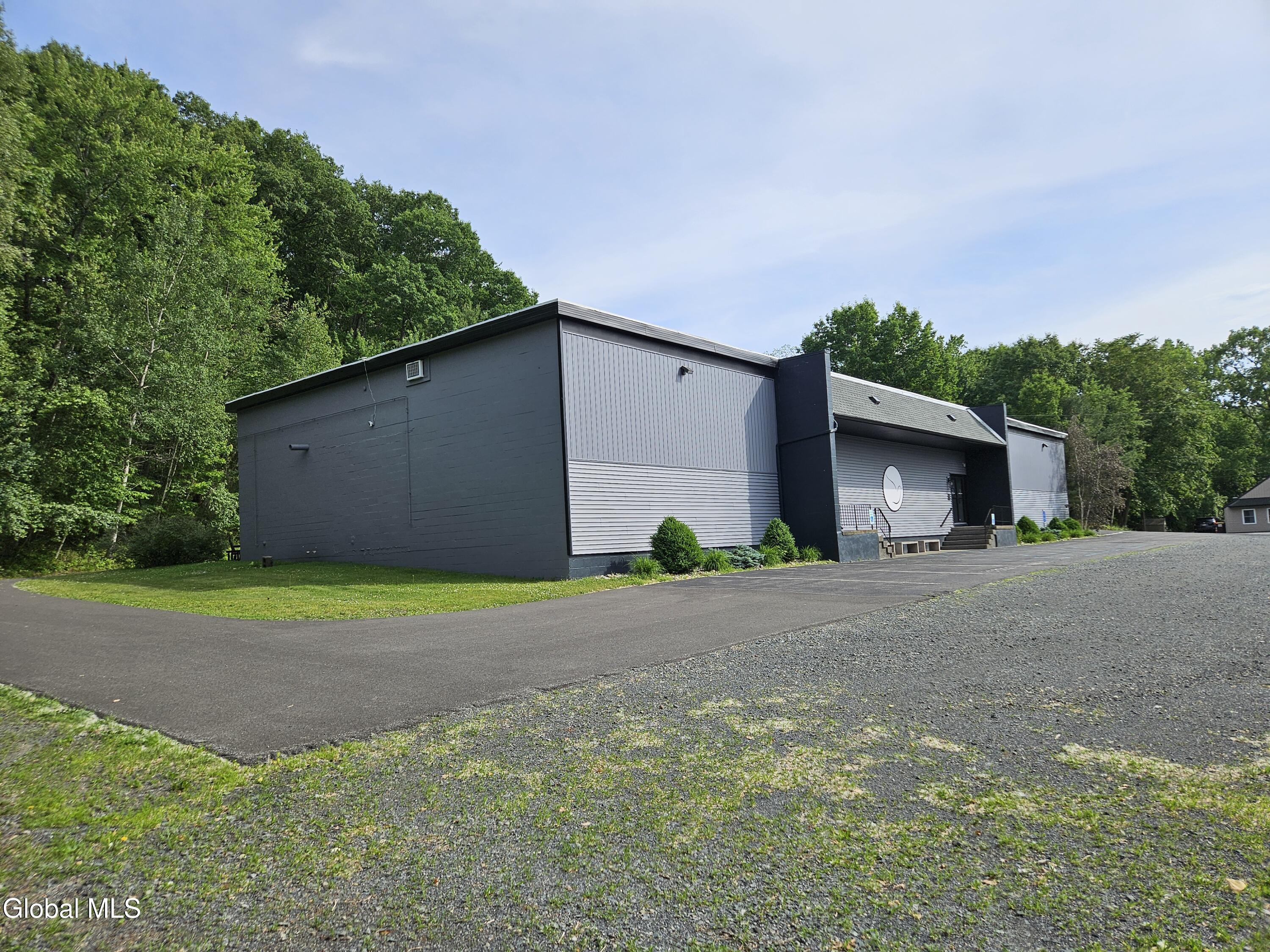 42 Woodward Avenue Troy NY 12180