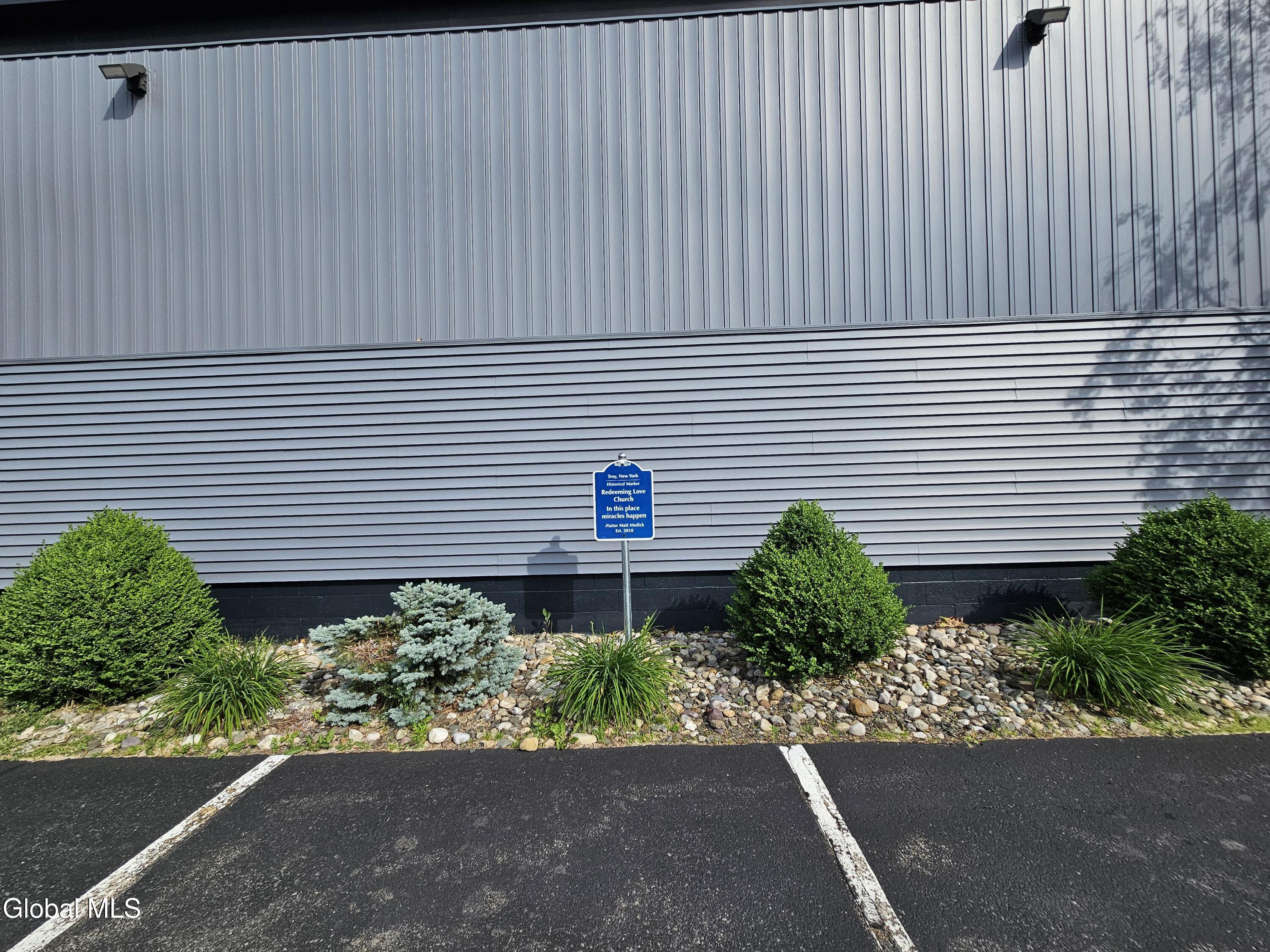 42 Woodward Avenue Troy NY 12180