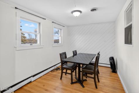 2015 Rosa Road Niskayuna NY 12309
