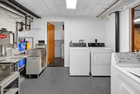 2015 Rosa Road Niskayuna NY 12309