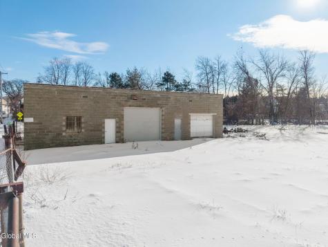 440 Peek Street Schenectady NY 12308
