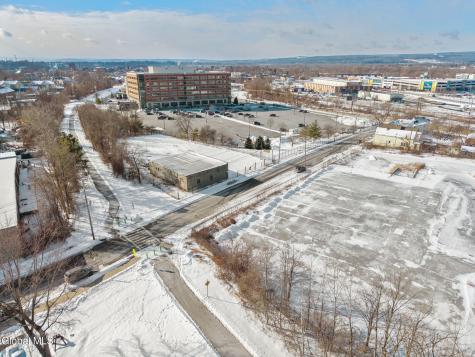 440 Peek Street Schenectady NY 12308