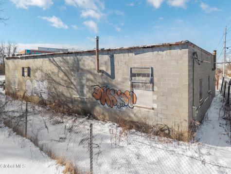 440 Peek Street Schenectady NY 12308