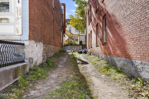 764 1/2 Eastern Avenue Schenectady NY 12308