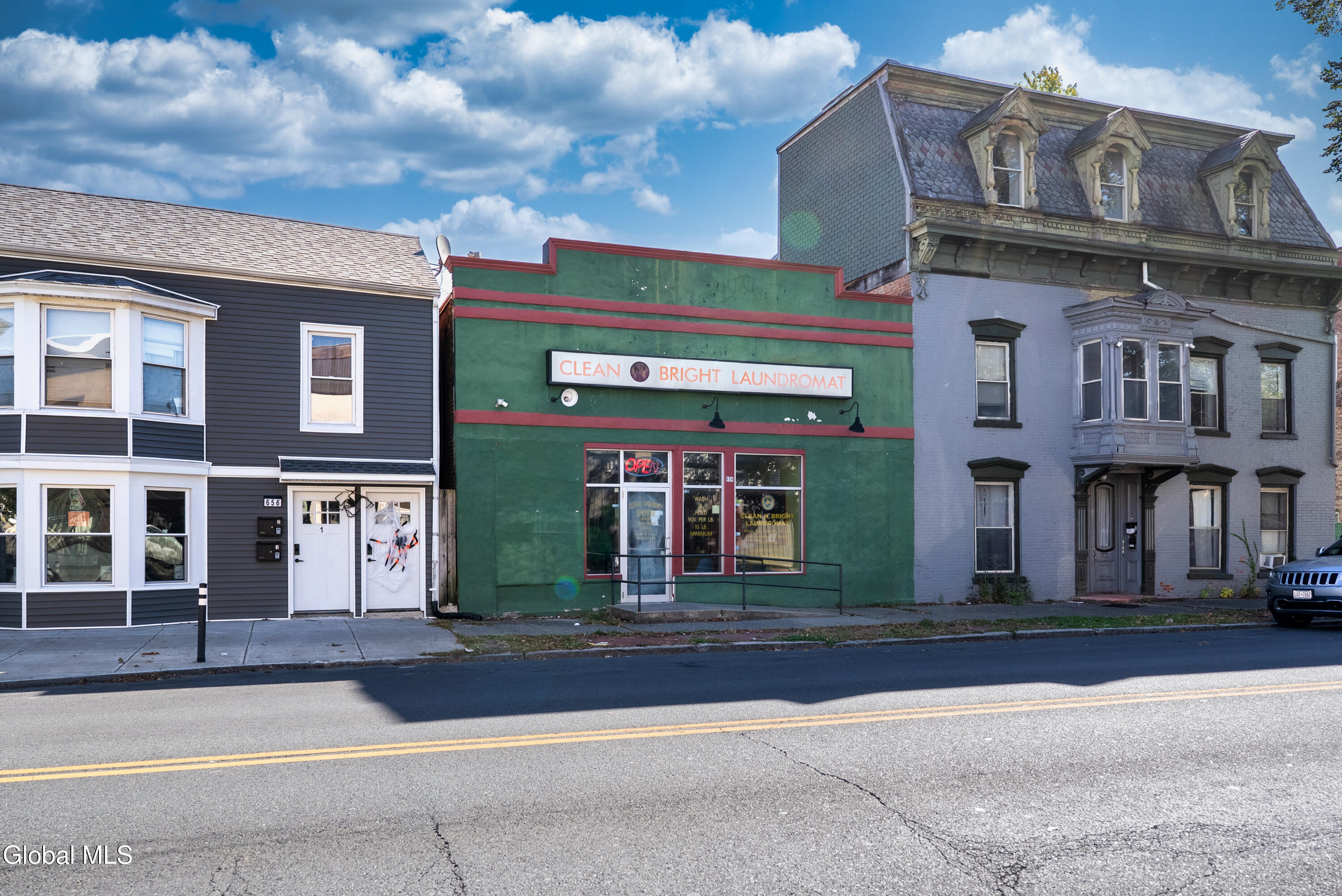 654 2nd Avenue Troy NY 12182