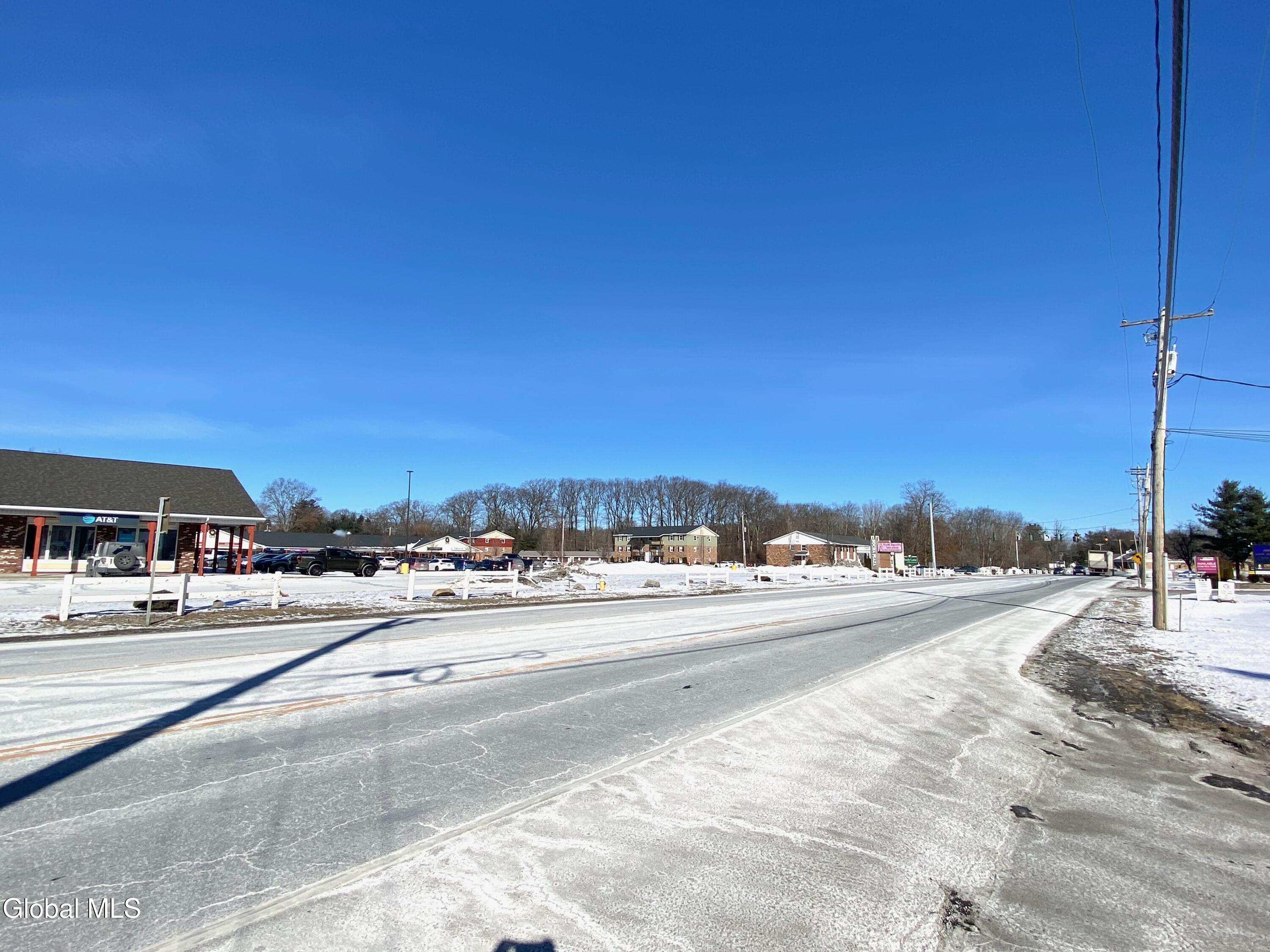 122 Saratoga Road Glenville NY 12302