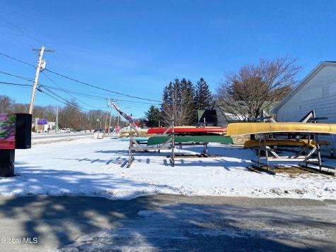 122 Saratoga Road Glenville NY 12302