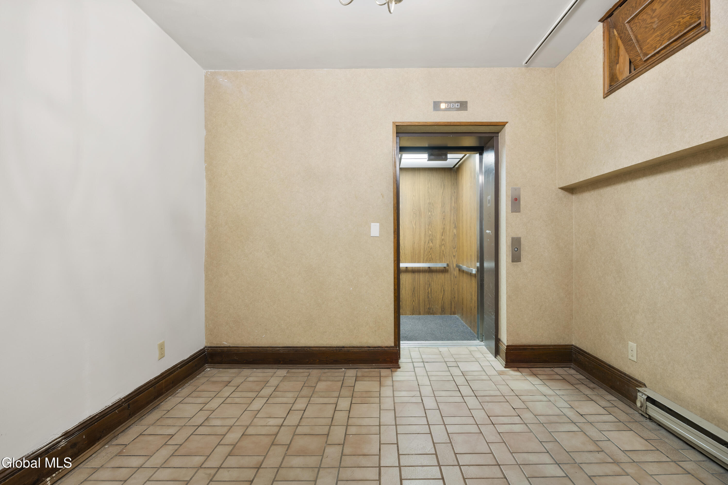 82 N Pearl Street Albany NY 12207