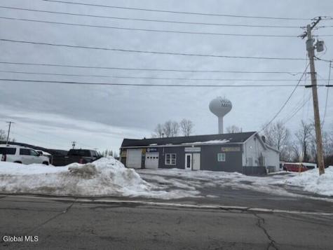 2469 NY-30 Mayfield NY 12117