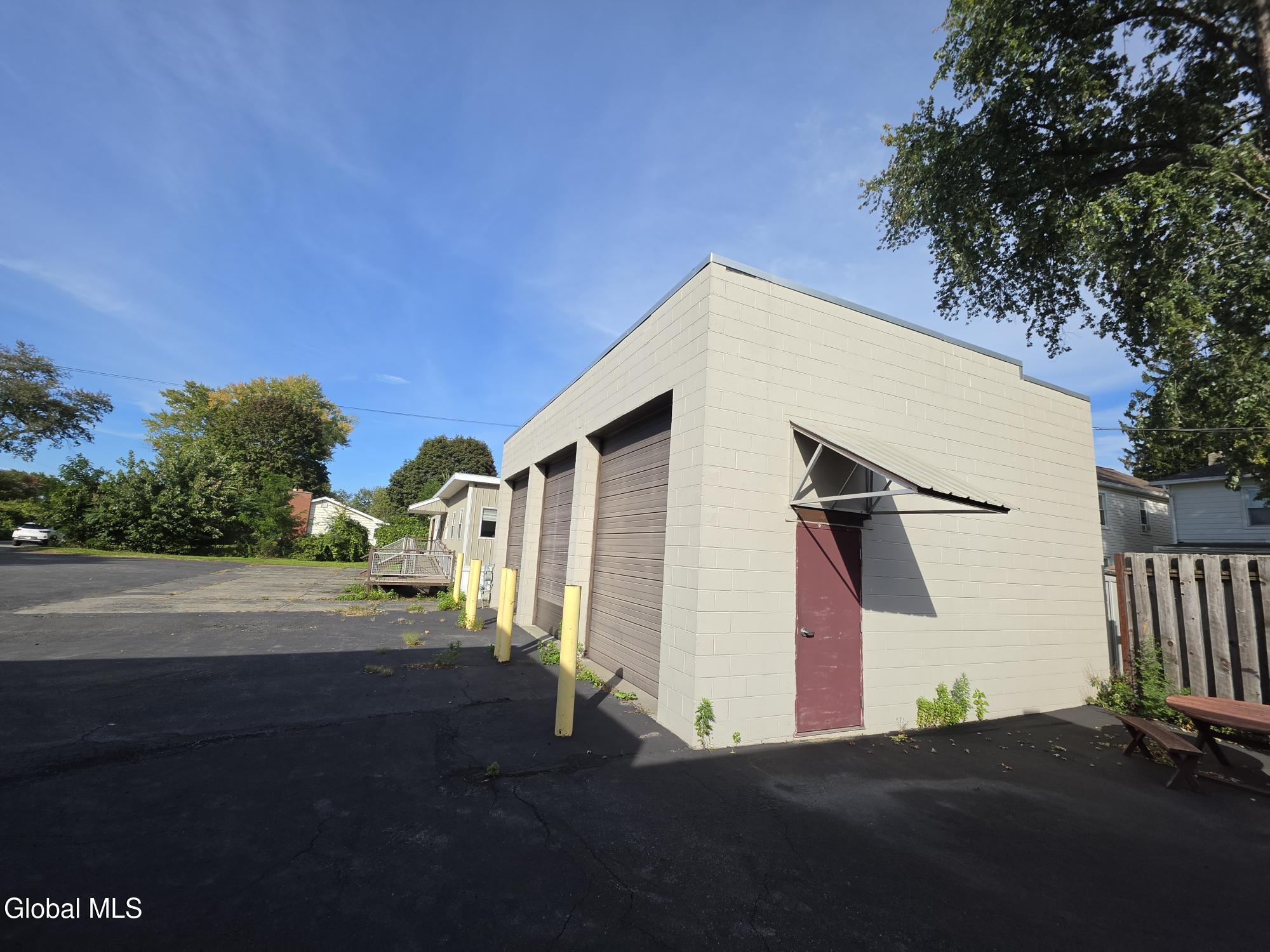 406 9th Avenue Colonie NY 12189