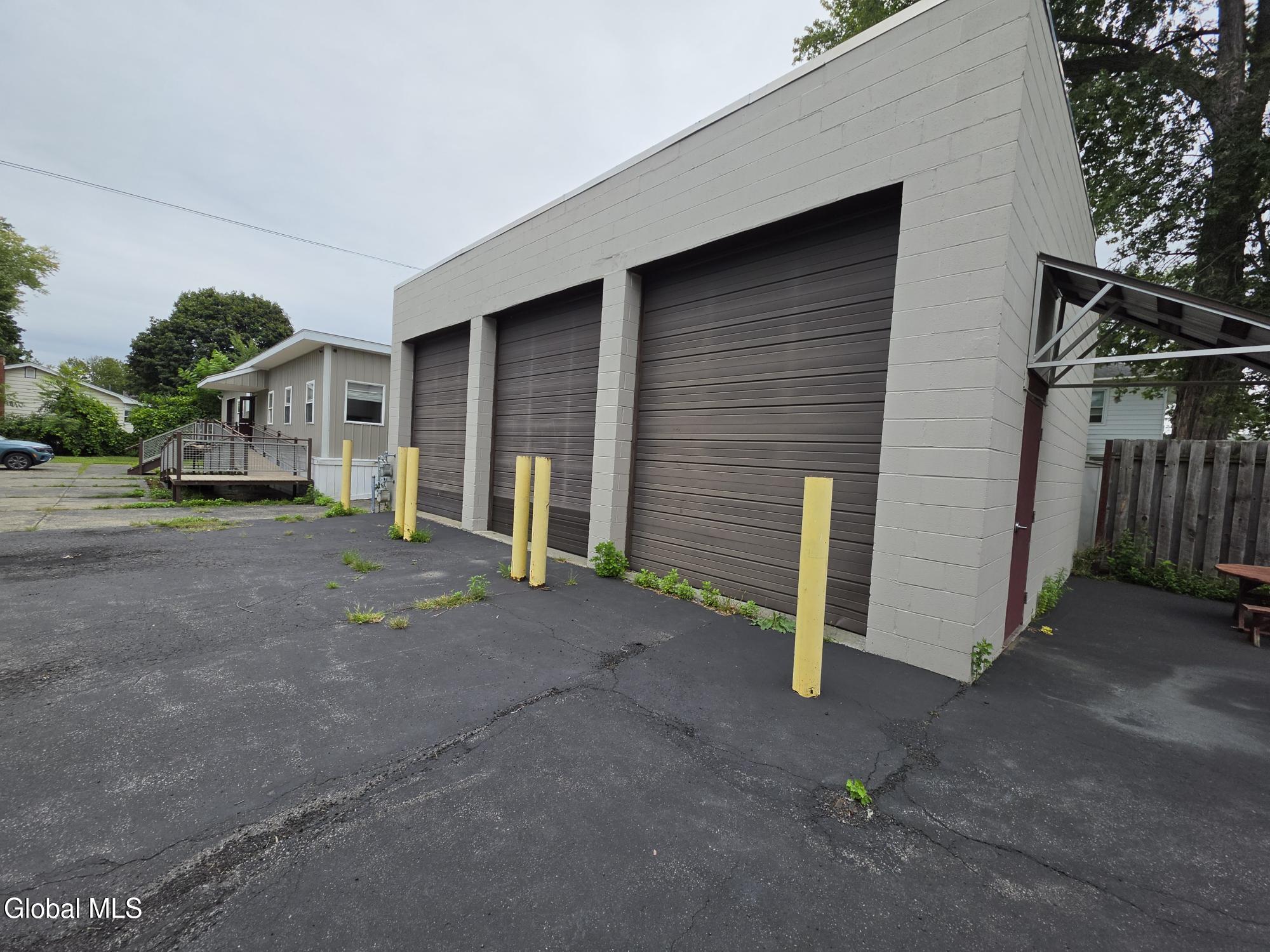 406 9th Avenue Colonie NY 12189