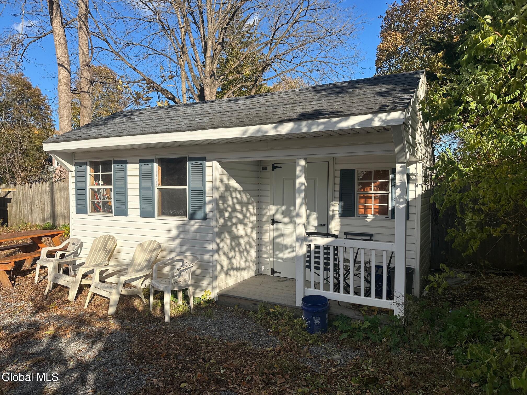89R Bay Street Glens Falls NY 12801