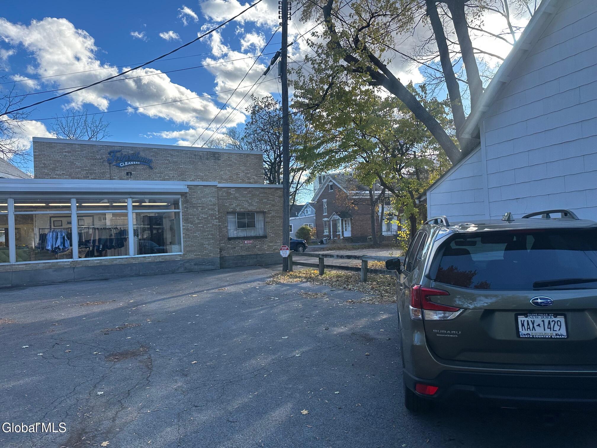 89R Bay Street Glens Falls NY 12801
