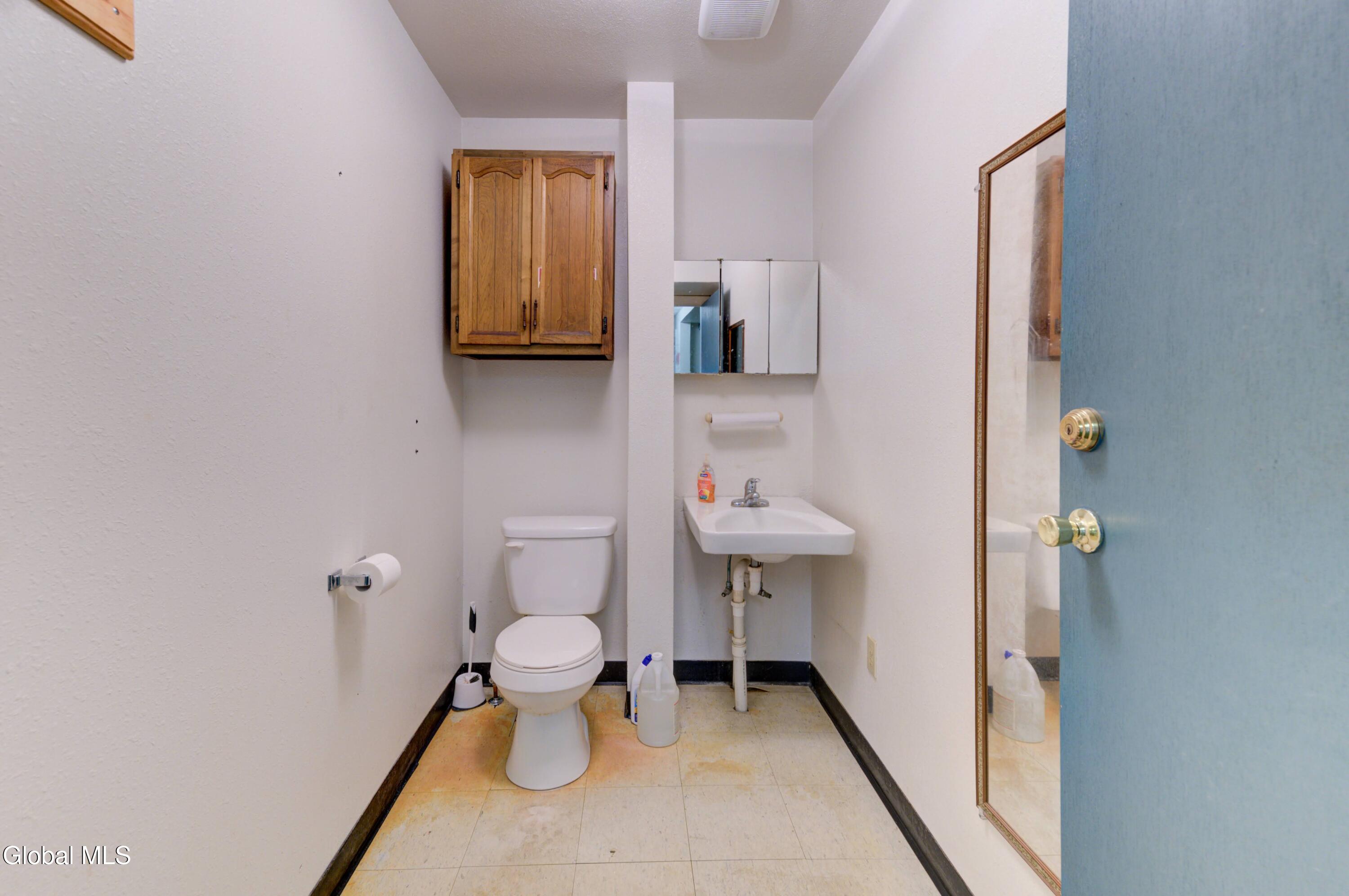 34 Russell Road Colonie NY 12205