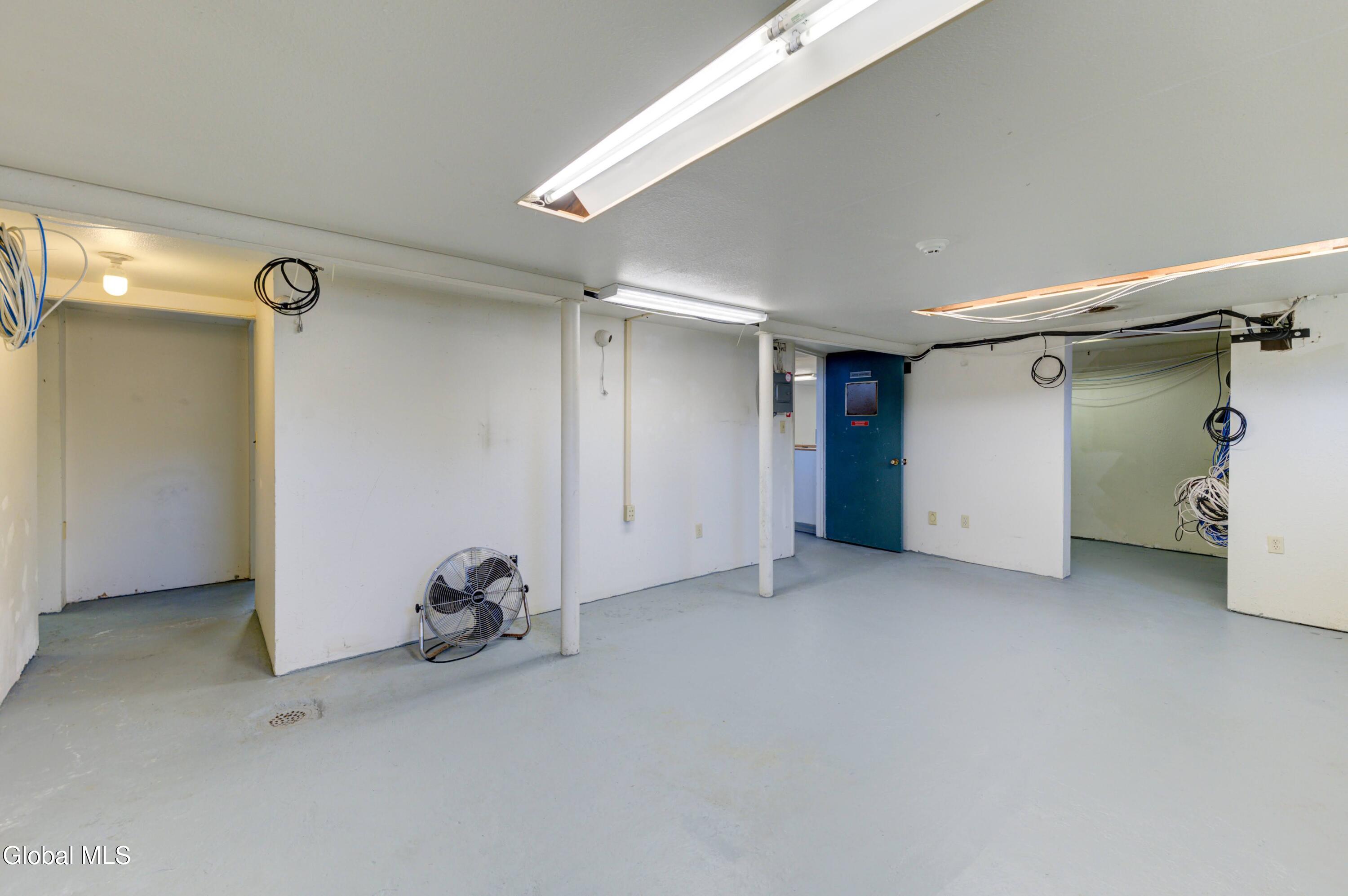34 Russell Road Colonie NY 12205