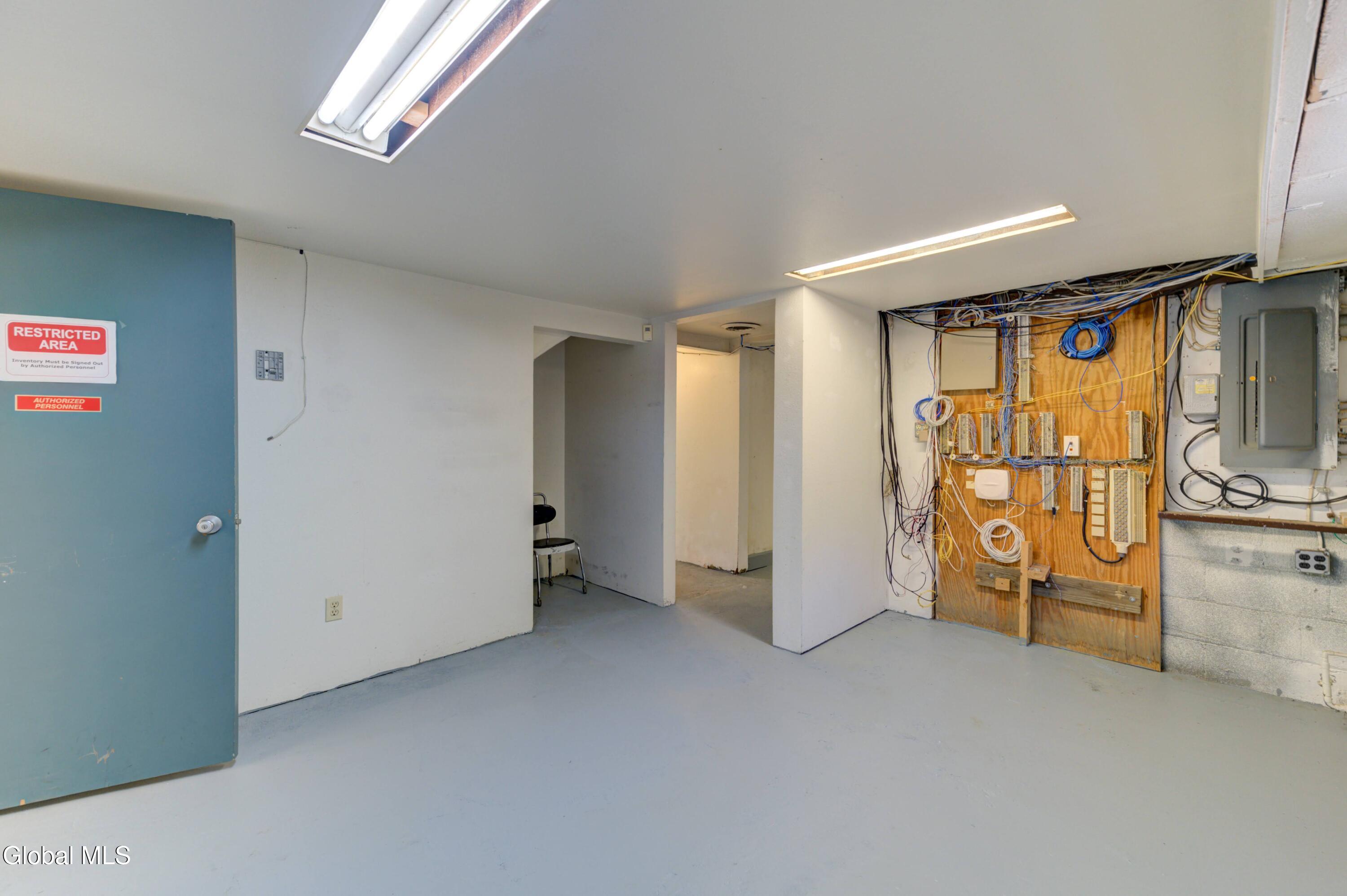 34 Russell Road Colonie NY 12205
