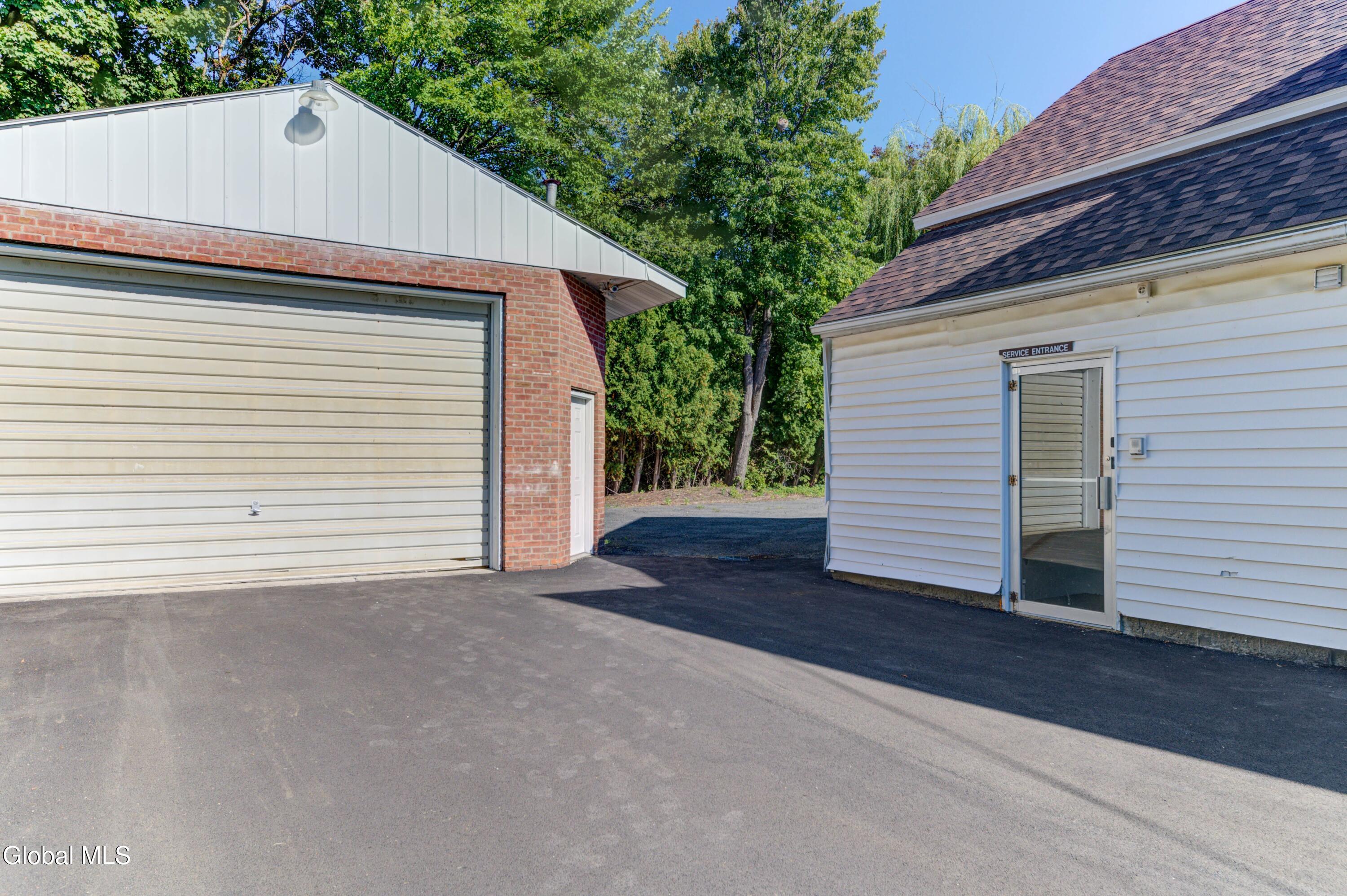 34 Russell Road Colonie NY 12205