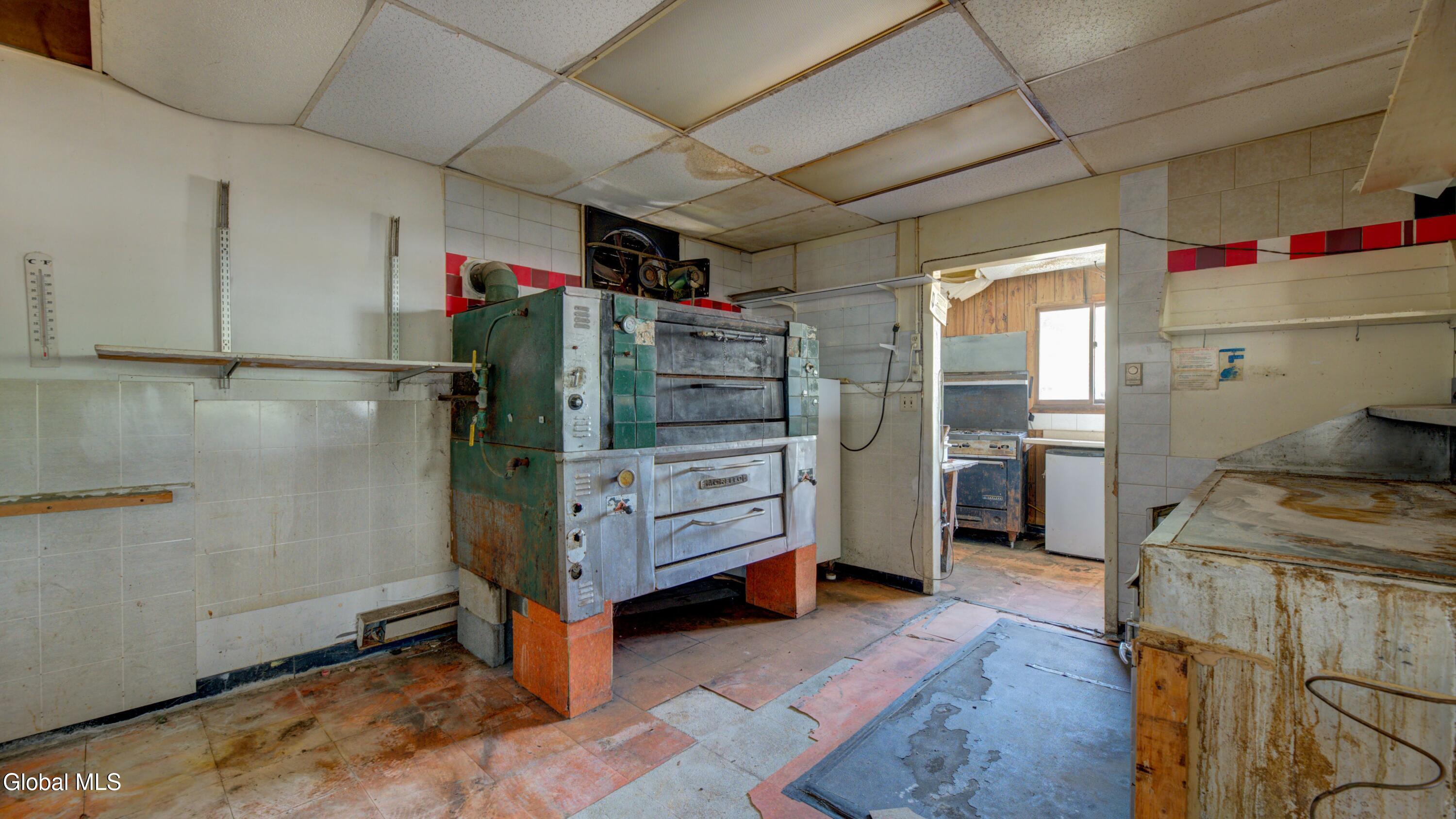 2903 Ny-8 Speculator NY 12164