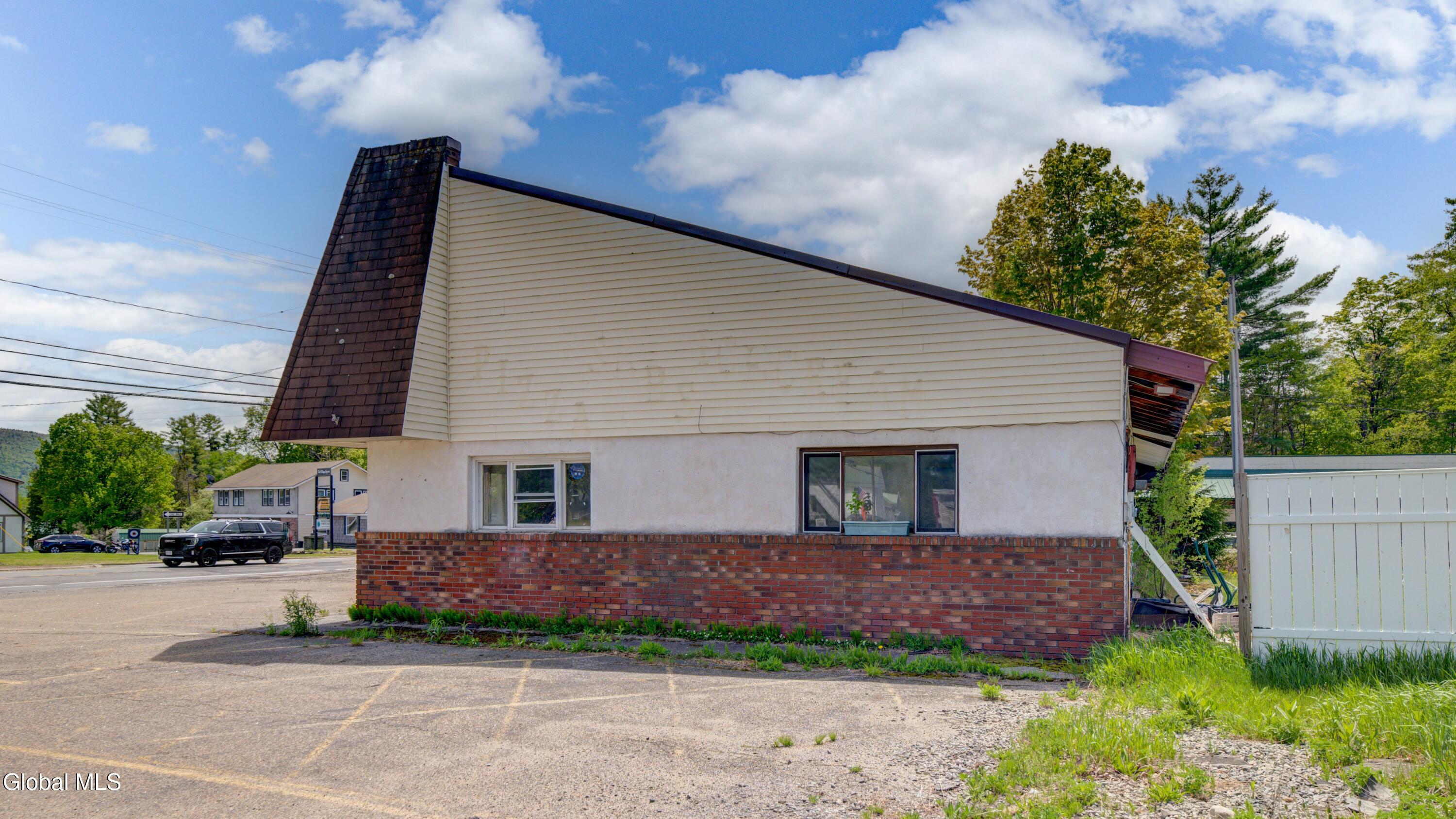 2903 Ny-8 Speculator NY 12164