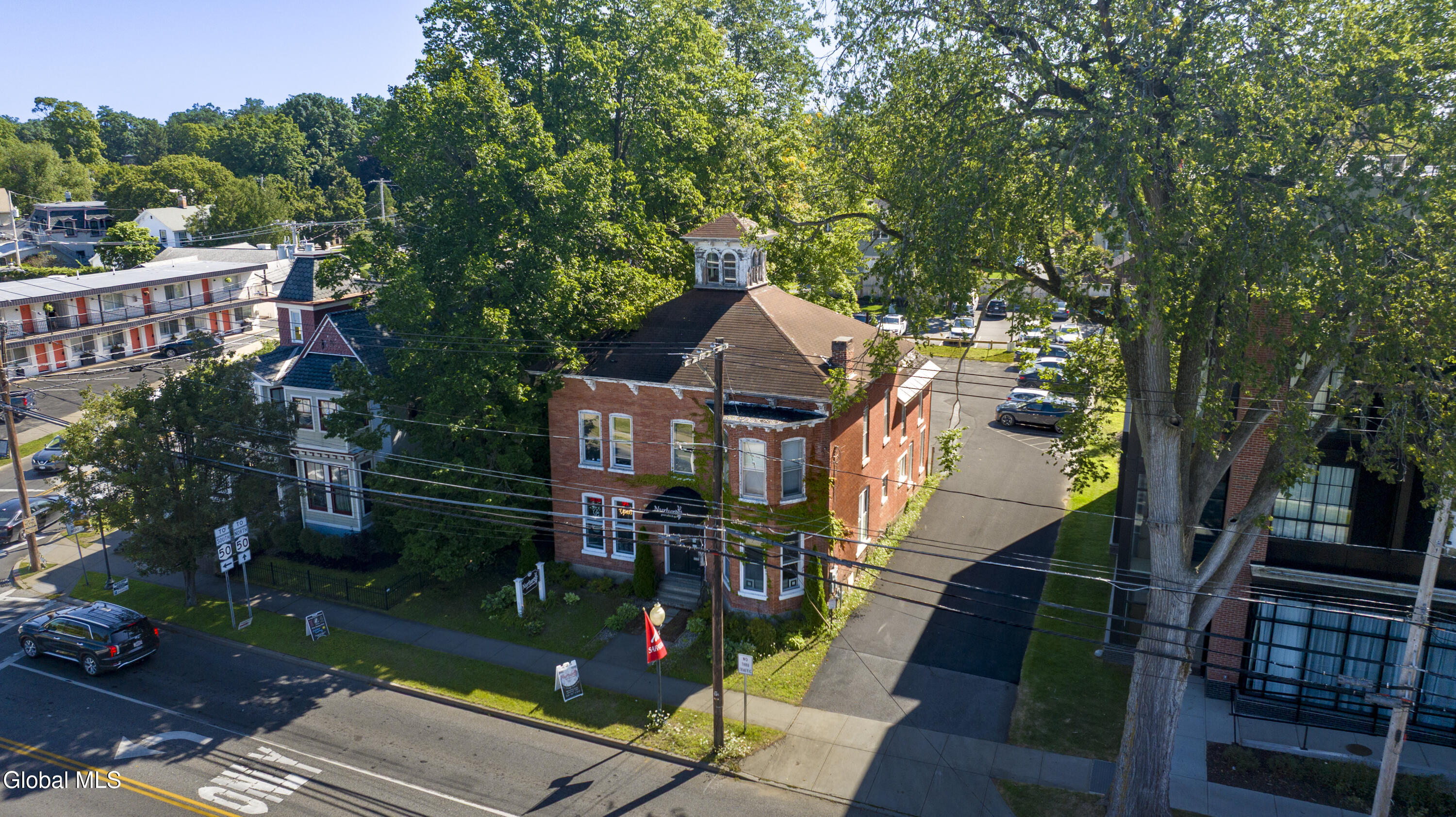 182 S Broadway Saratoga Springs NY 12866