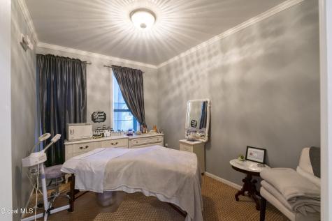 182 S Broadway Saratoga Springs NY 12866