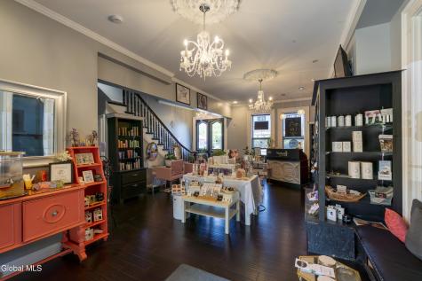 182 S Broadway Saratoga Springs NY 12866