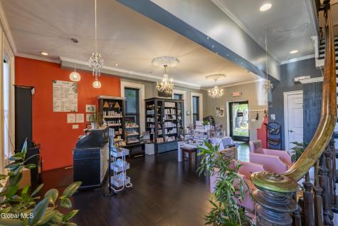 182 S Broadway Saratoga Springs NY 12866