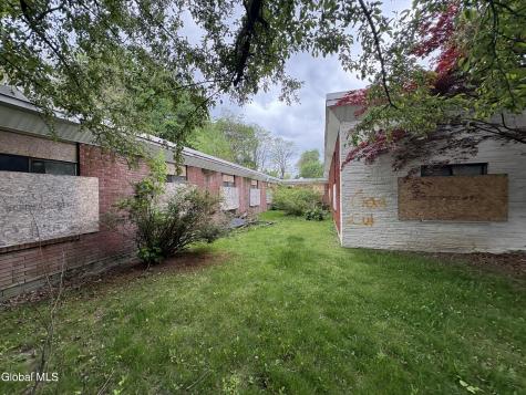 1940 Hamburg Street Schenectady NY 12304