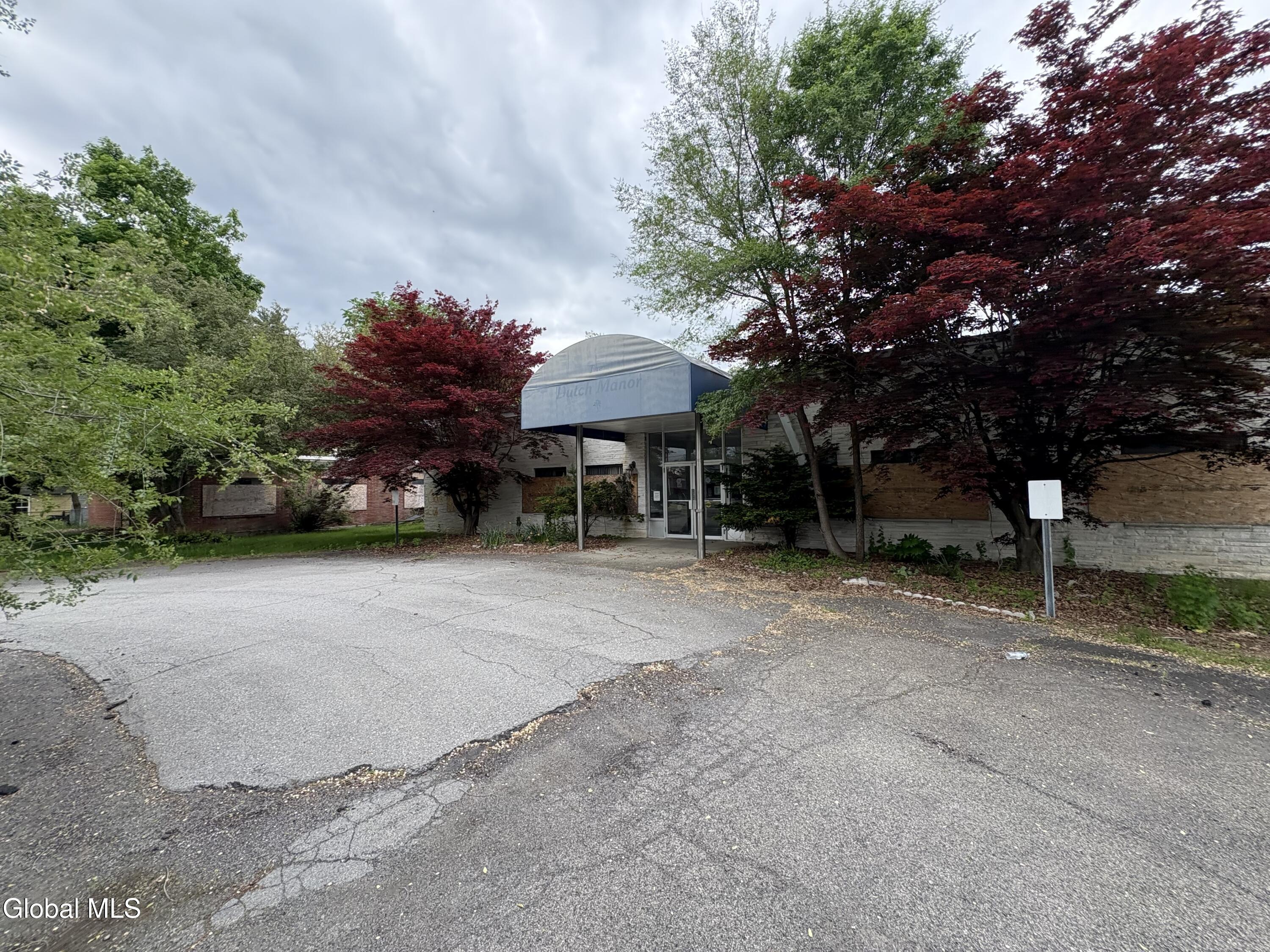 1940 Hamburg Street Schenectady NY 12304
