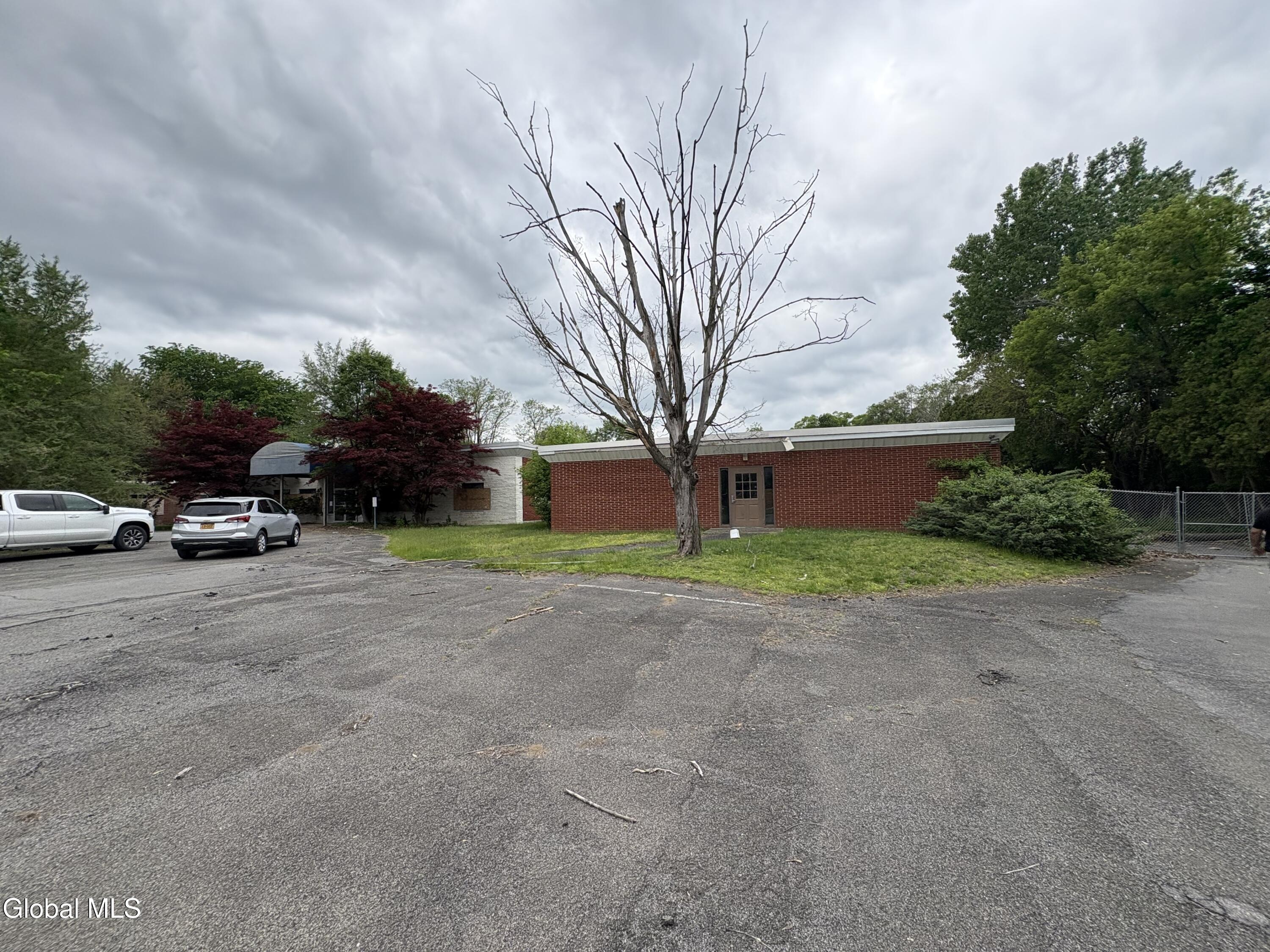1940 Hamburg Street Schenectady NY 12304