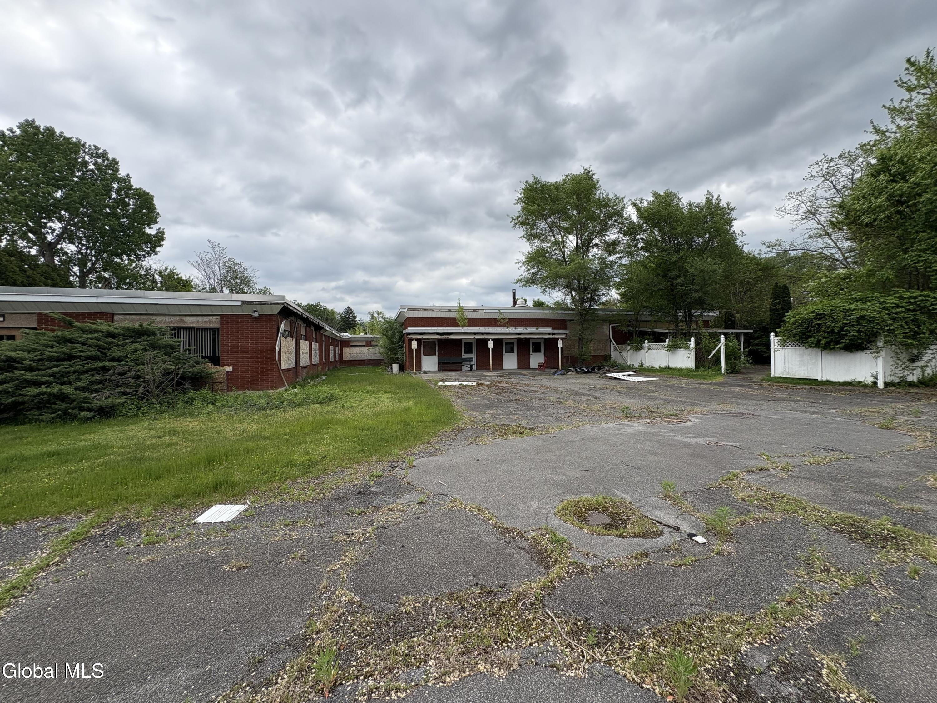 1940 Hamburg Street Schenectady NY 12304