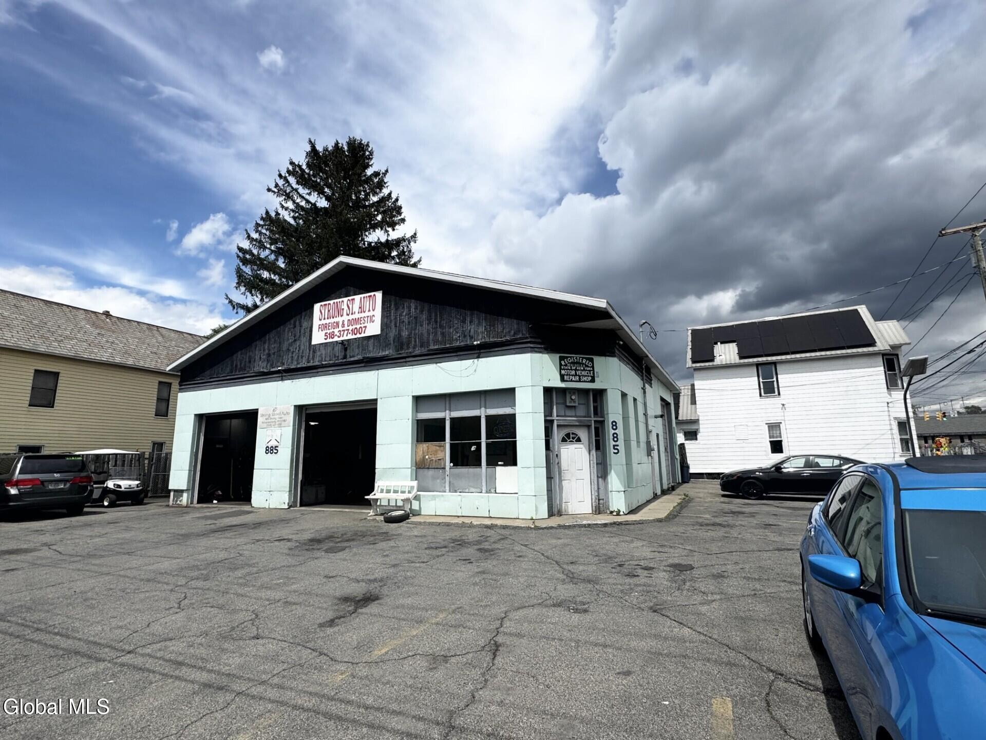 885 Strong Street Schenectady NY 12307