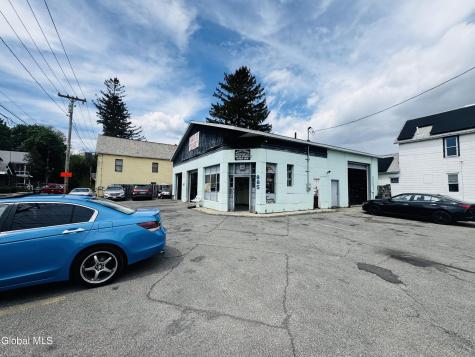 885 Strong Street Schenectady NY 12307