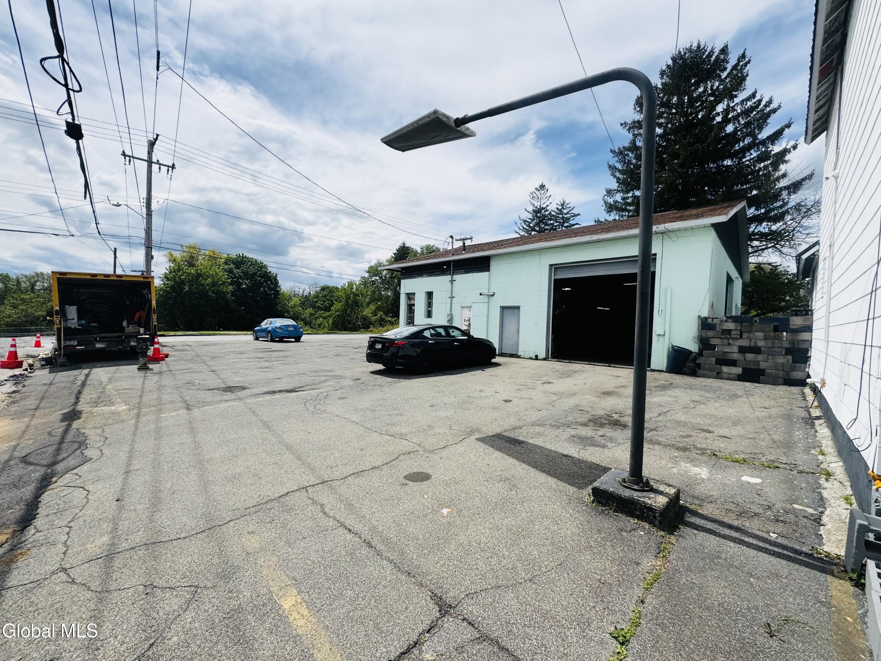 885 Strong Street Schenectady NY 12307