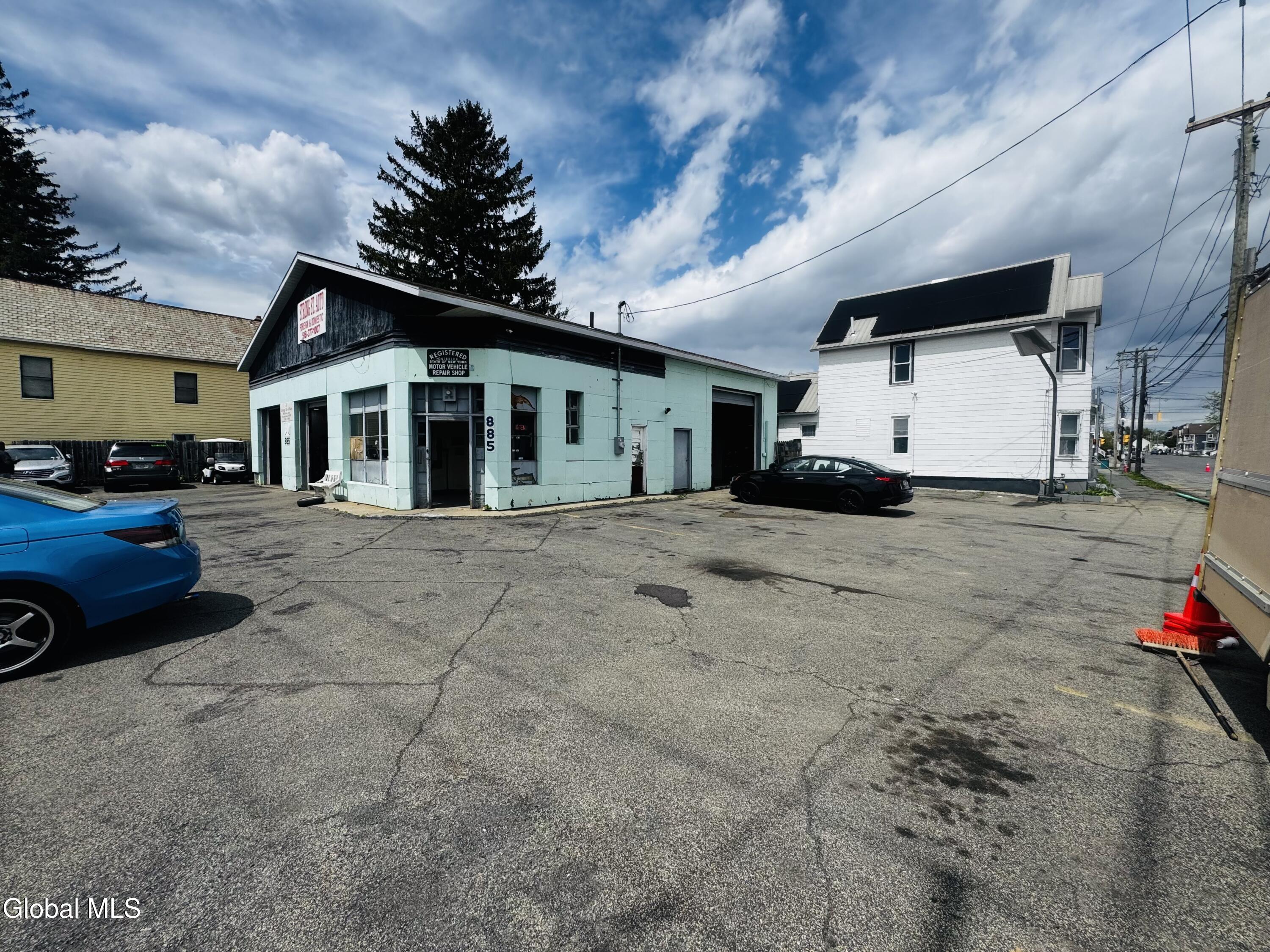 885 Strong Street Schenectady NY 12307