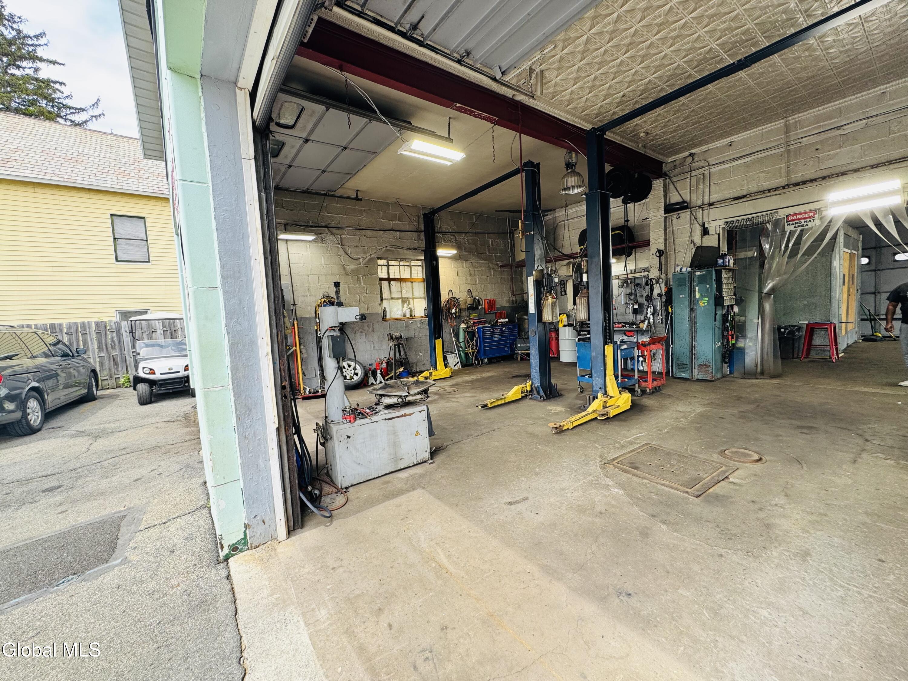 885 Strong Street Schenectady NY 12307