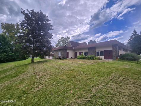 16 Hillcrest Drive Ravena NY 12143