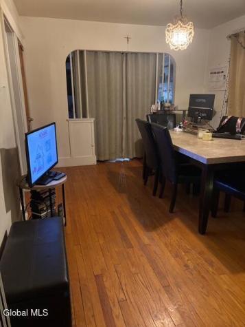 201 Vley Road Scotia NY 12302