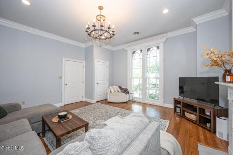 242 Union Street Schenectady NY 12305