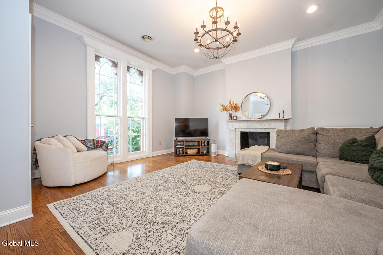242 Union Street Schenectady NY 12305