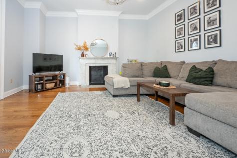 242 Union Street Schenectady NY 12305