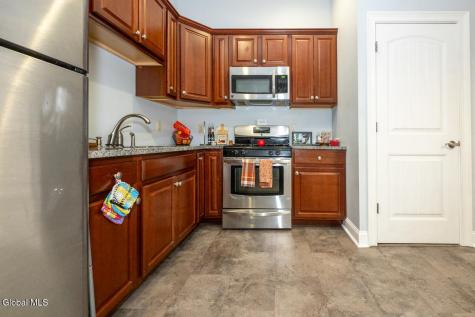 242 Union Street Schenectady NY 12305