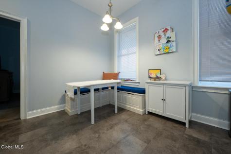 242 Union Street Schenectady NY 12305