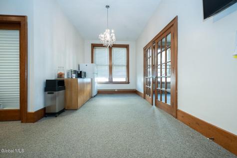 242 Union Street Schenectady NY 12305