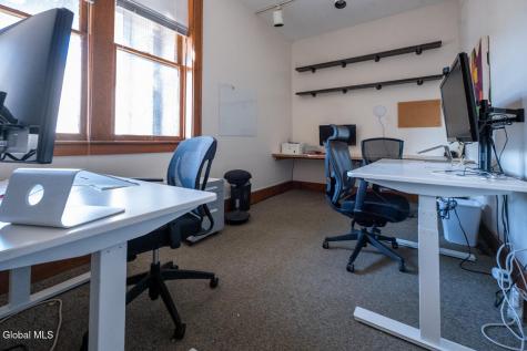 242 Union Street Schenectady NY 12305