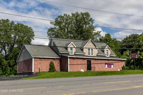 1915 Us-9 Halfmoon NY 12065