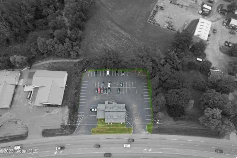 1915 Us-9 Halfmoon NY 12065