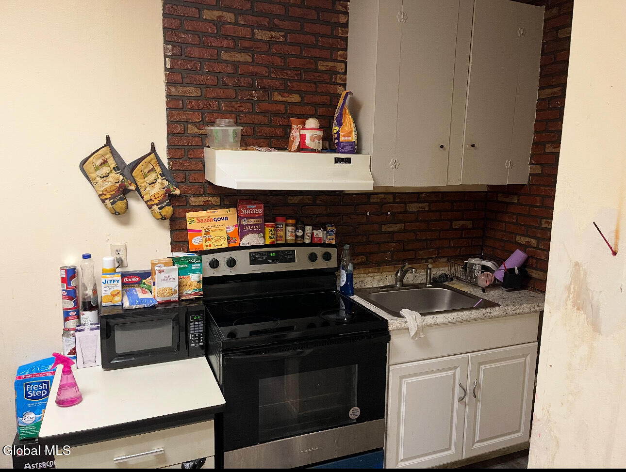 335 Central Avenue Albany NY 12206