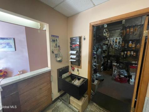 152 Speigletown Road Schaghticoke NY 12182